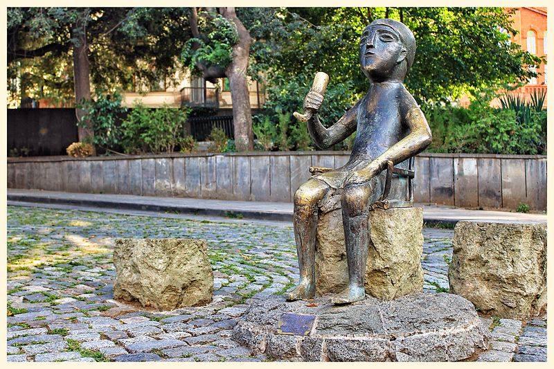 Statua del Tamada a Tiblisi